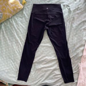 Lululemon Wunder Under Hi-Rise pant size 6